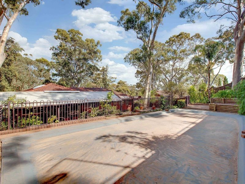 26 Grevillea Crescent, Stonyfell SA 5066