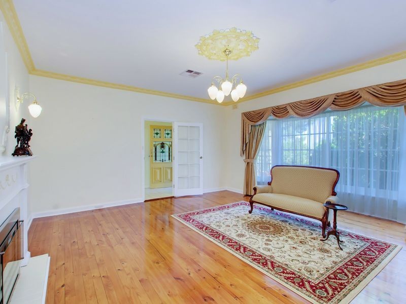 34 Crompton Drive, Wattle Park SA 5066