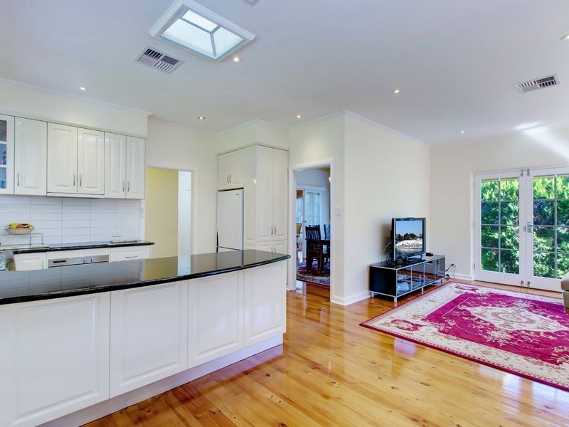 34 Crompton Drive, Wattle Park SA 5066