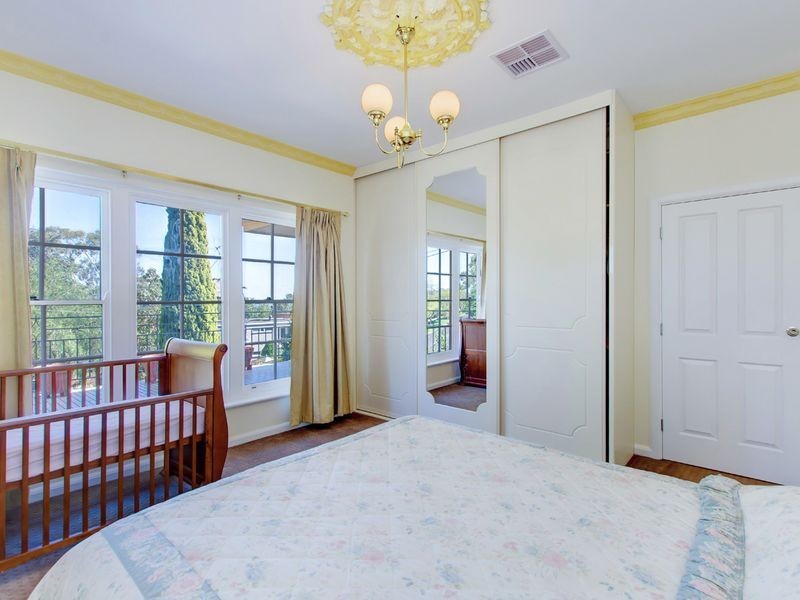 34 Crompton Drive, Wattle Park SA 5066