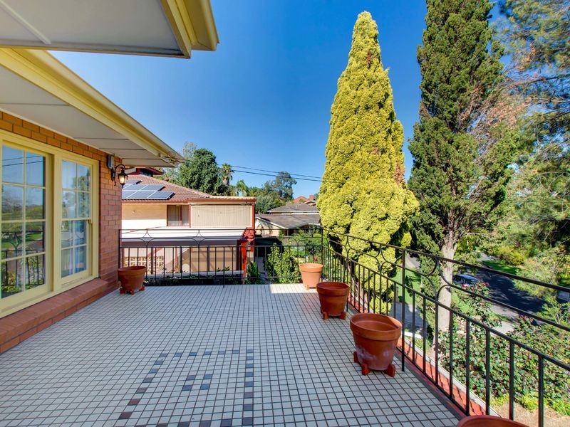 34 Crompton Drive, Wattle Park SA 5066