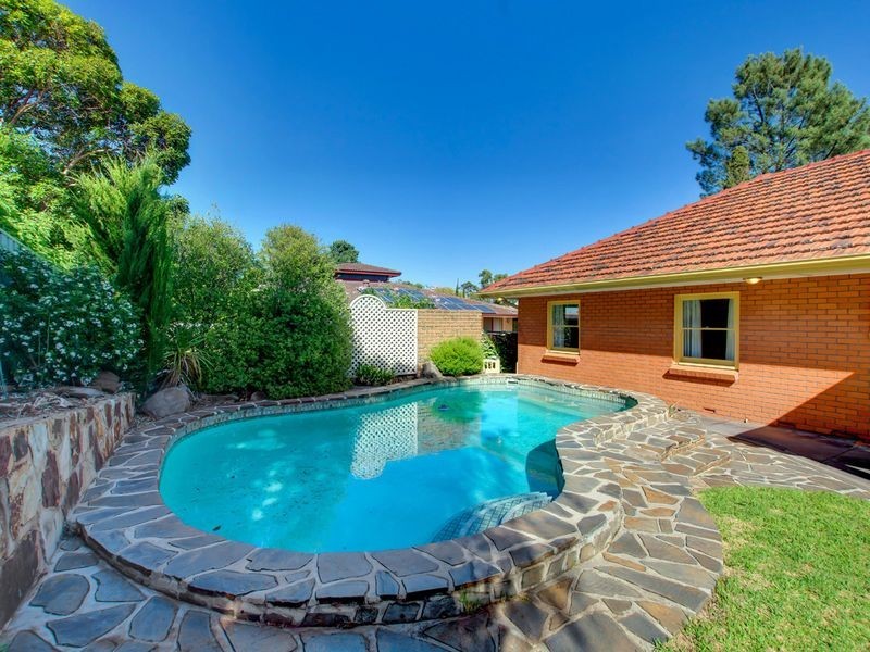34 Crompton Drive, Wattle Park SA 5066