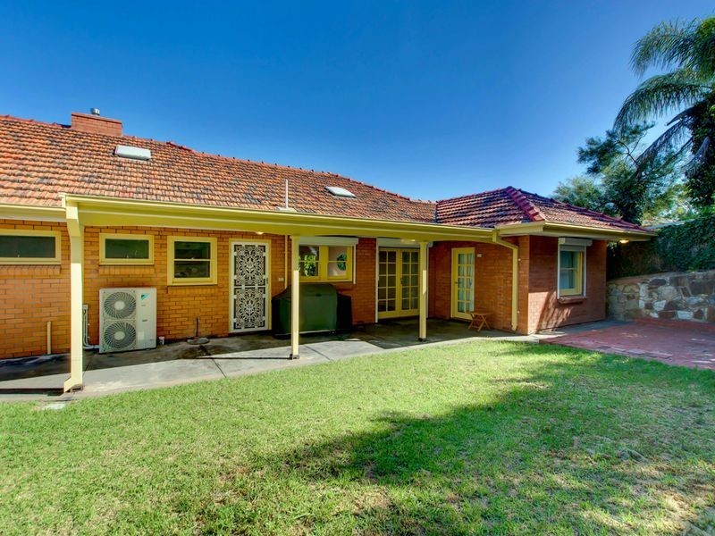 34 Crompton Drive, Wattle Park SA 5066