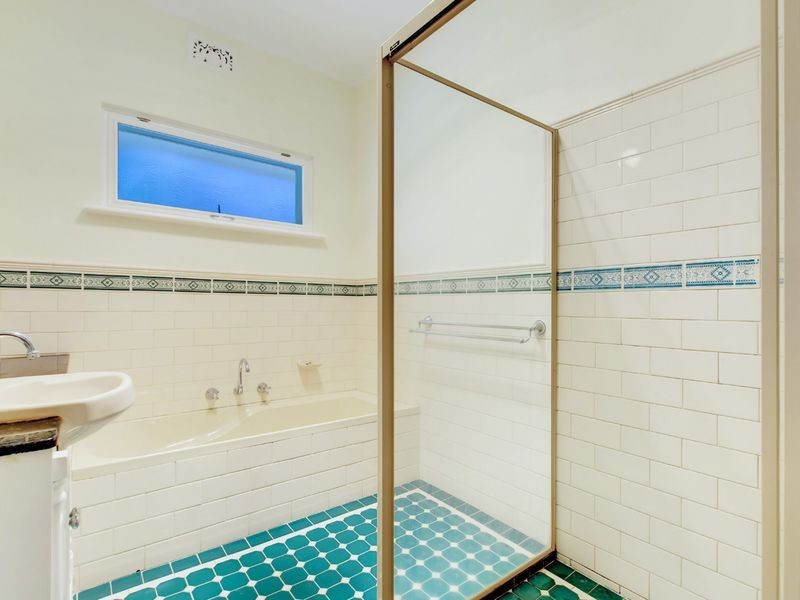 34 Crompton Drive, Wattle Park SA 5066