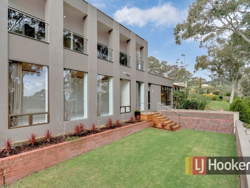 16 Mingara Avenue, Stonyfell SA 5066