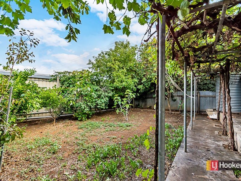 7 Spencer Street, Campbelltown SA 5074