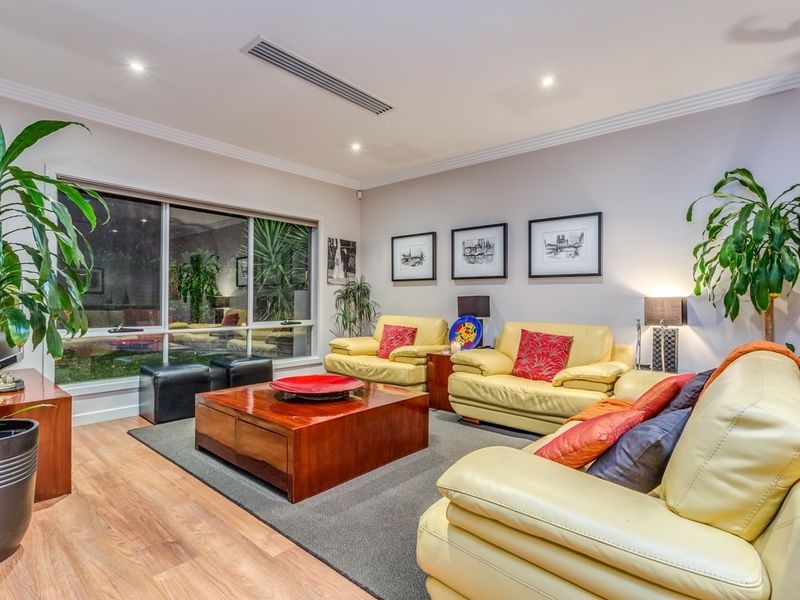 98b River Drive, Athelstone SA 5076