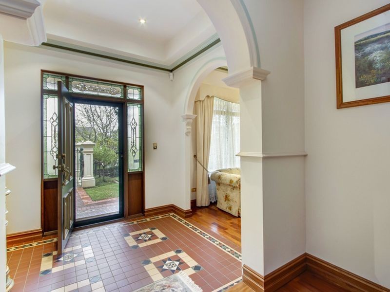 7 Olde Coach Lane, Glen Osmond SA 5064