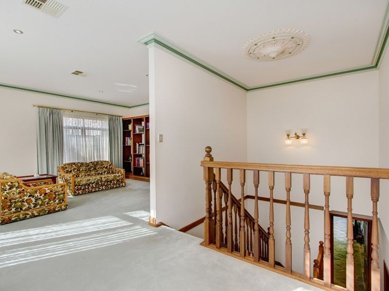 7 Olde Coach Lane, Glen Osmond SA 5064