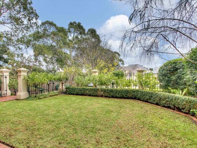 7 Olde Coach Lane, Glen Osmond SA 5064