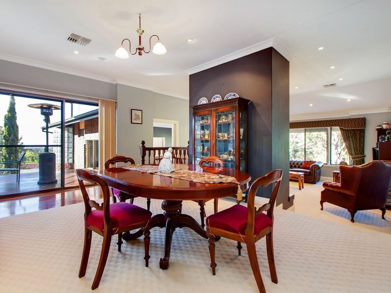 12 Northbrook Avenue, Mitcham SA 5062