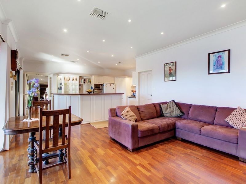 12 Northbrook Avenue, Mitcham SA 5062