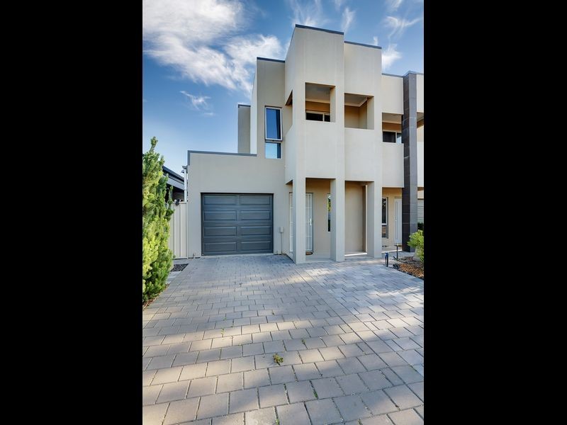 33 Second Avenue, Ascot Park SA 5043