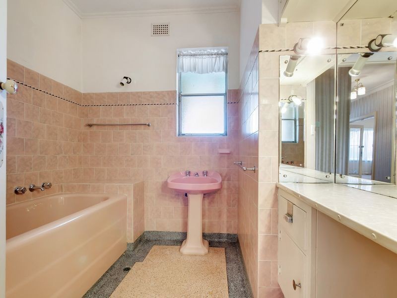 8 Rockingham Street, West Beach SA 5024