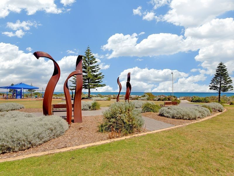 8 Rockingham Street, West Beach SA 5024