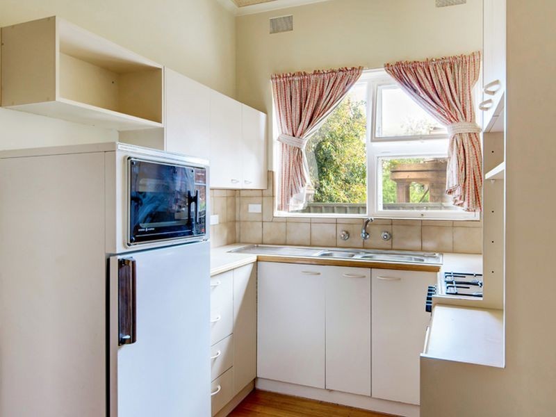 1/2 Brook Avenue, Glen Osmond SA 5064