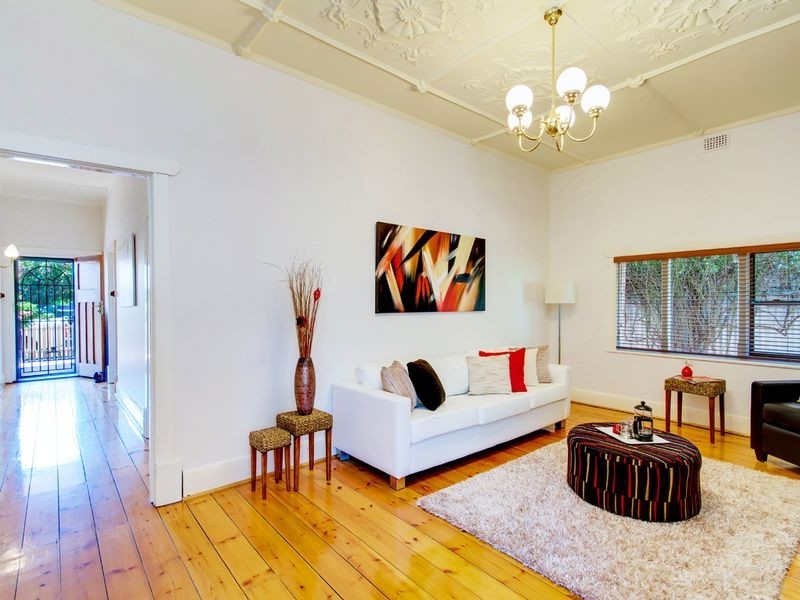 2 Hillview Road, Kingswood SA 5062