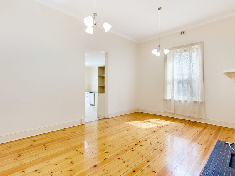 22 Sixth Avenue, St Peters SA 5069