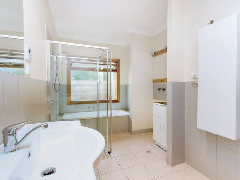 22 Sixth Avenue, St Peters SA 5069