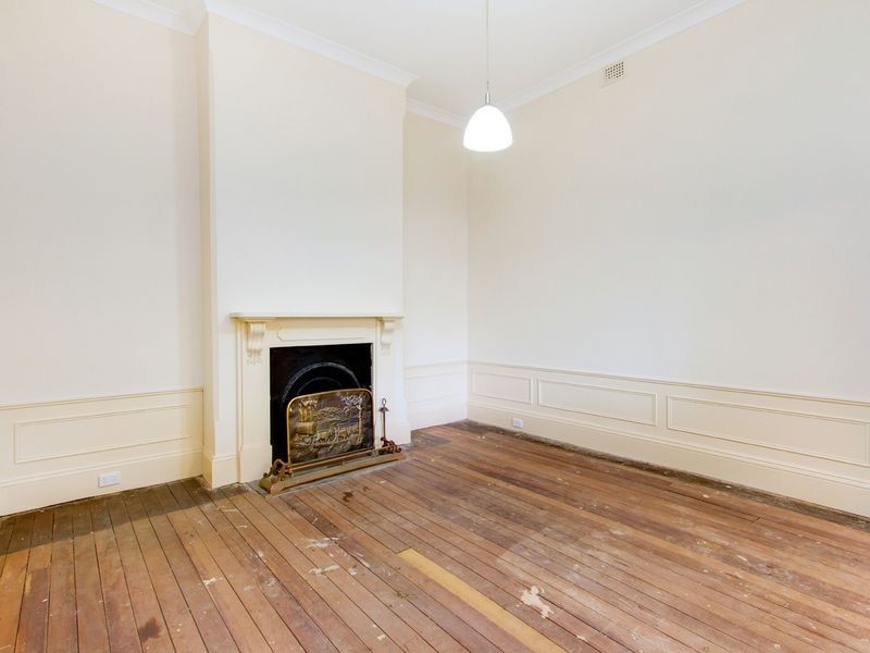 22 Sixth Avenue, St Peters SA 5069