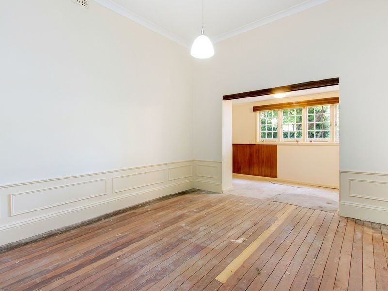 22 Sixth Avenue, St Peters SA 5069