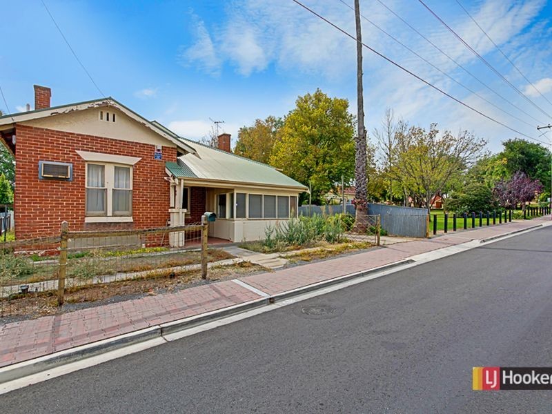 8 Cochrane Terrace, Prospect SA 5082