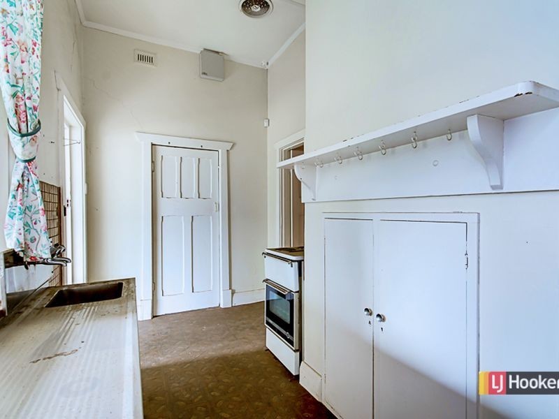 8 Cochrane Terrace, Prospect SA 5082