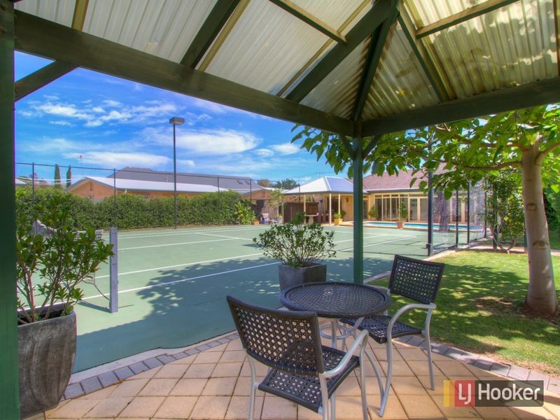 27 Truro Avenue, Kingswood SA 5062