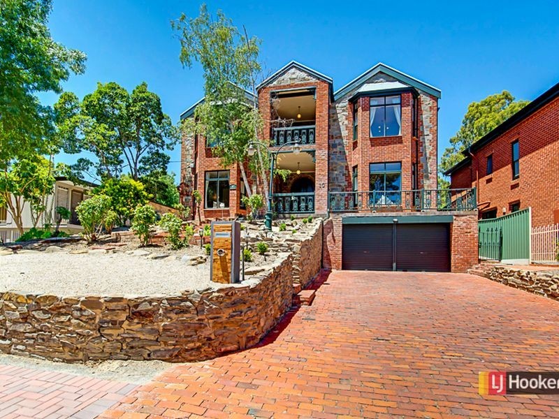 10 Myrtlebank Terrace, Stonyfell SA 5066