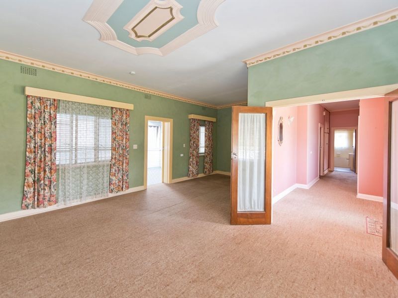 16 Westall Avenue, Flinders Park SA 5025