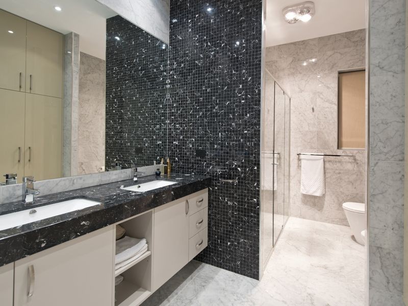 81 Seaview Road, Tennyson SA 5022