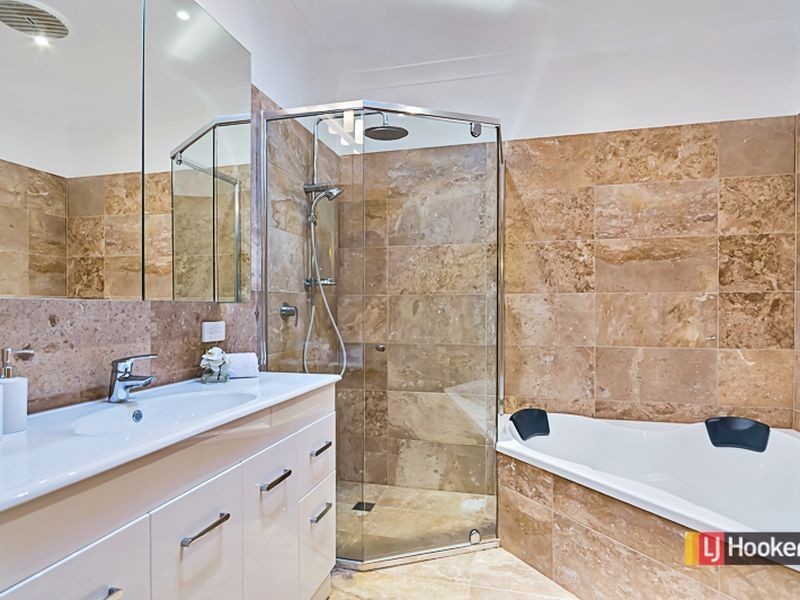 14 Crompton Drive, Wattle Park SA 5066