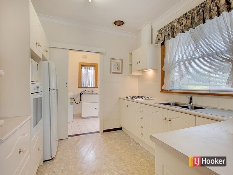 9 Selkirk Avenue, Clearview SA 5085