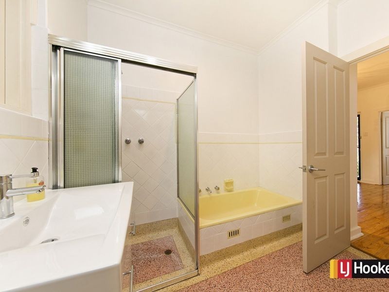 8 Philpott Avenue, Paradise SA 5075