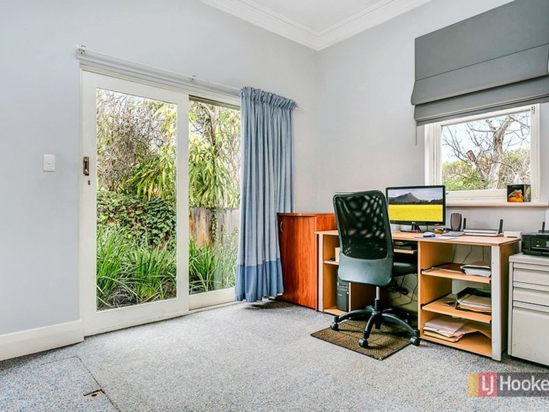 15 Hamilton Street, Erindale SA 5066