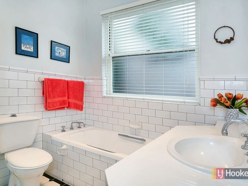 15 Hamilton Street, Erindale SA 5066