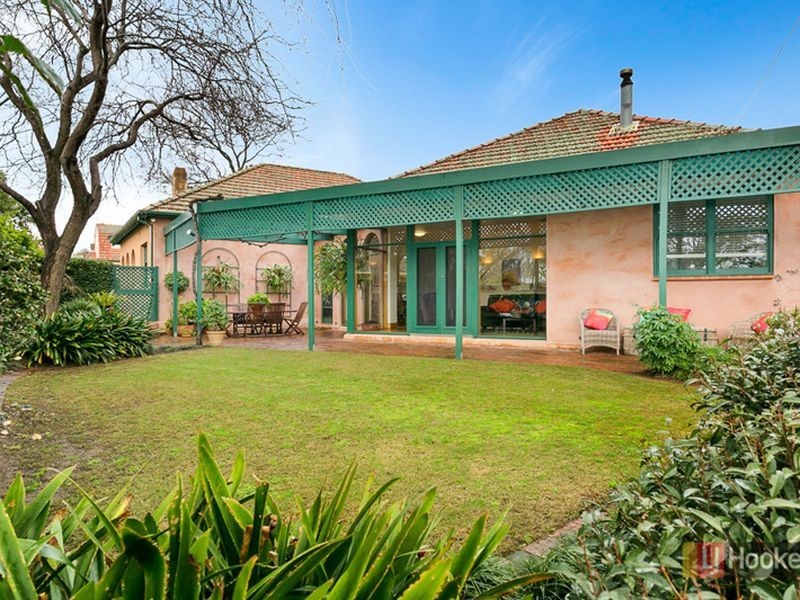 15 Hamilton Street, Erindale SA 5066