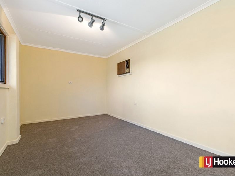 33 Lochside Drive, West Lakes SA 5021