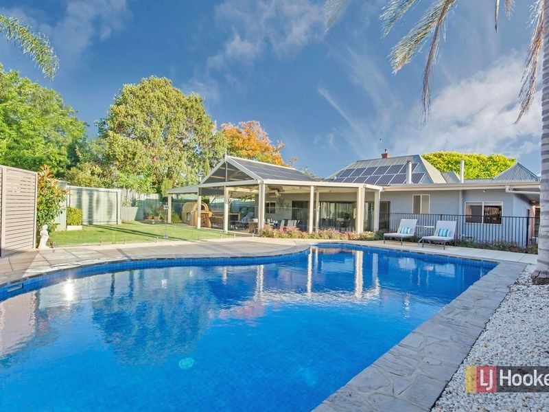 3 Lechfield Crescent, Trinity Gardens SA 5068