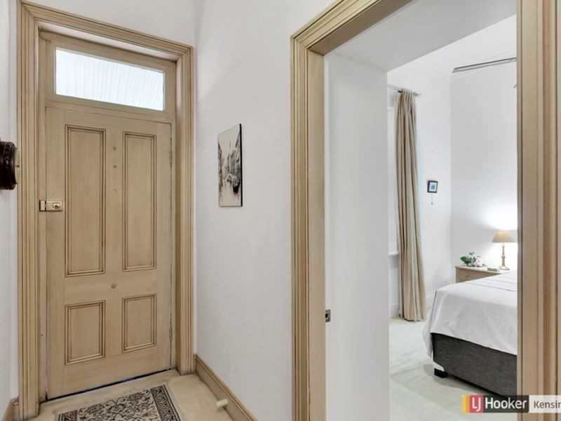 28 North Parade, Kingswood SA 5062