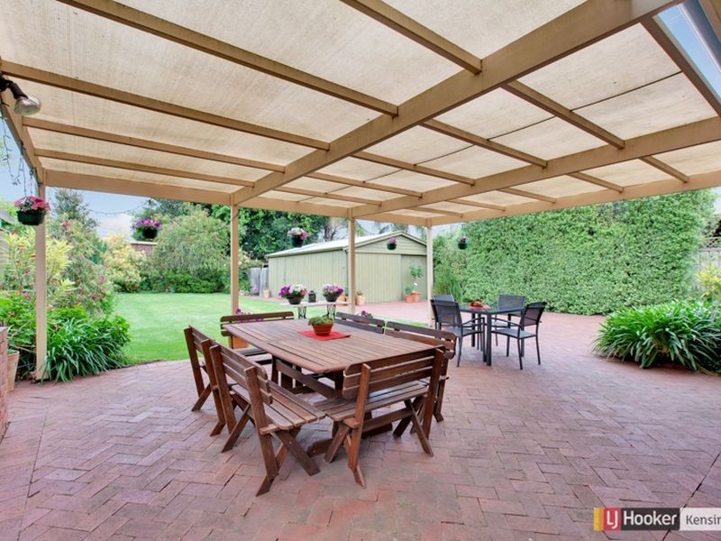 28 North Parade, Kingswood SA 5062