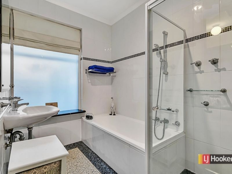 20 Bayview Crescent, Beaumont SA 5066