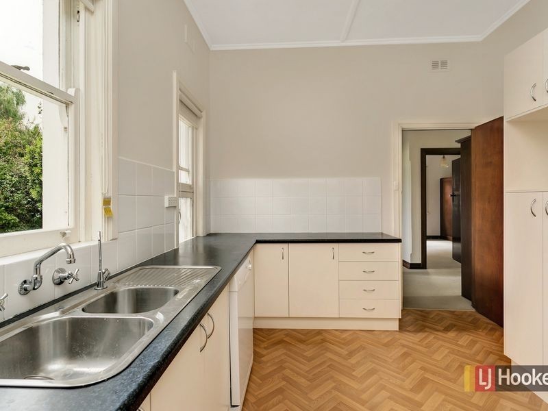 36 Lockwood Road, Erindale SA 5066