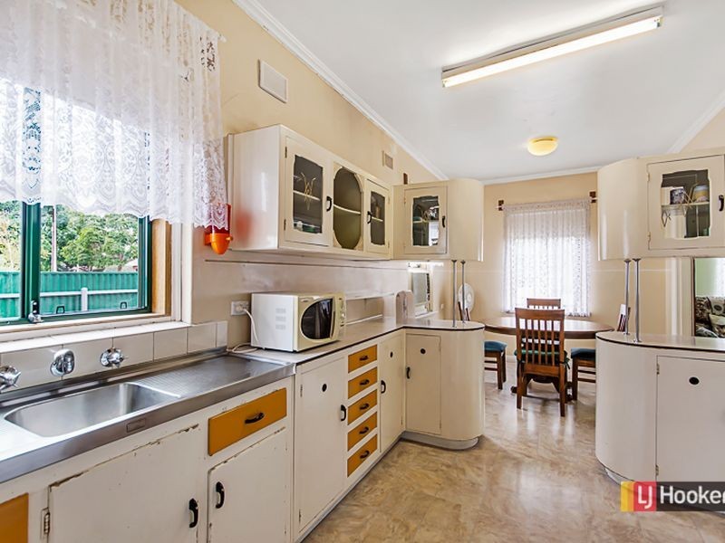 11 Peterhead Street, Largs Bay SA 5016