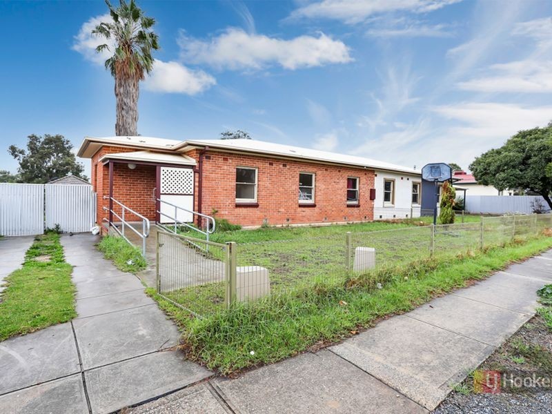 31-31A Cresdee Road, Campbelltown SA 5074
