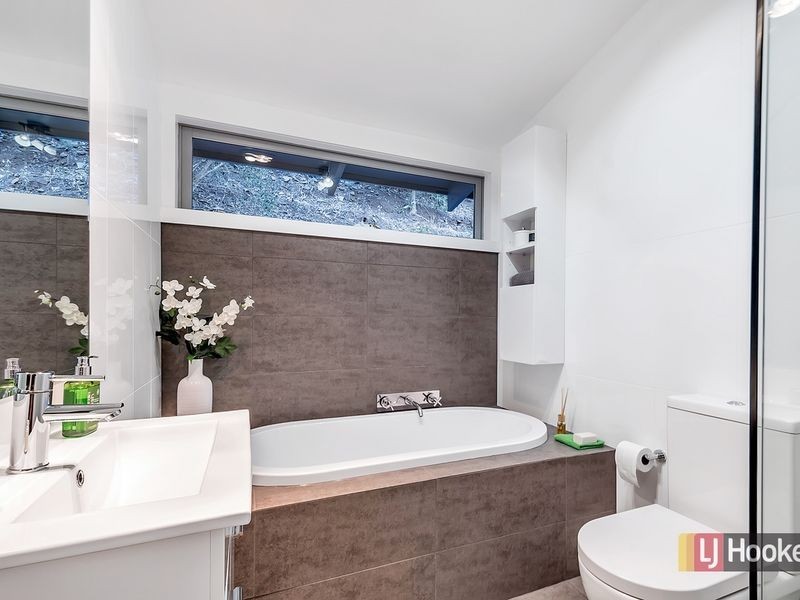 32 Old Norton Summit Road, Skye SA 5072