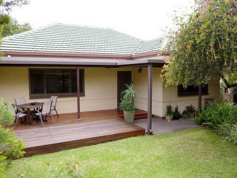 11 Lincoln Street, Kensington Gardens SA 5068