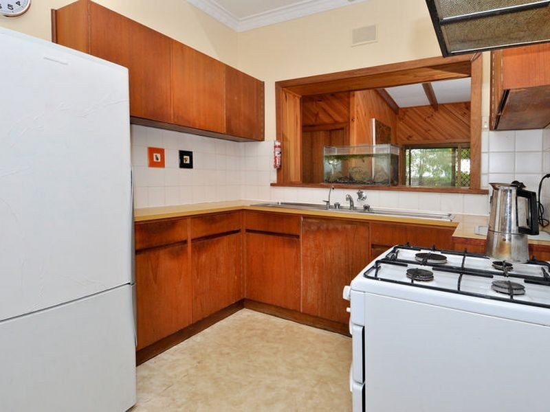 11 Lincoln Street, Kensington Gardens SA 5068