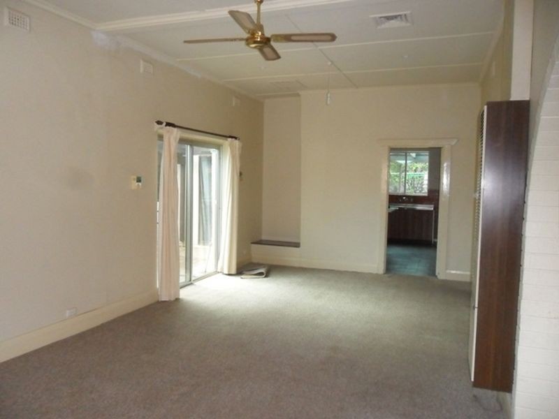 26 Fort Ave, Kensington Gardens SA 5068