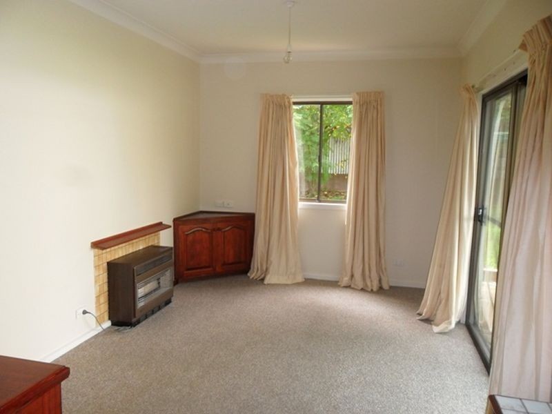 26 Fort Ave, Kensington Gardens SA 5068